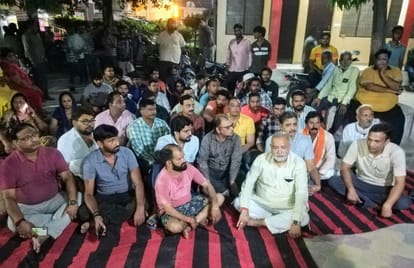 Meerut: Police beat up BJP members in the police station, ruckus continued till late night