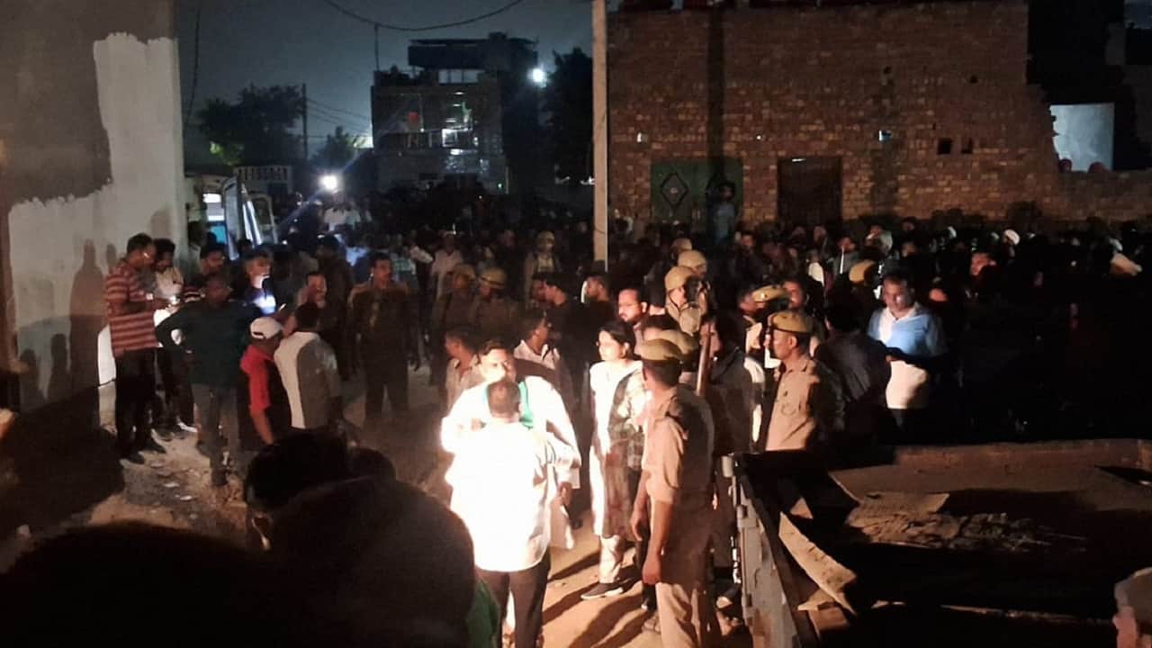 Lantern of house collapsed due to cylinder explosion many people being buried under debri in Bulandshahr
