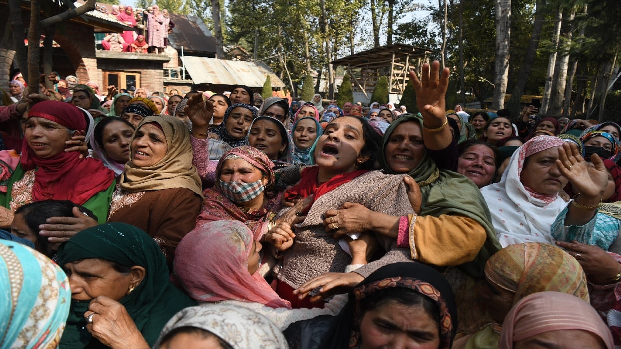 Ganderbal Terror Attack Doctor Shahnawaz was laid to rest in his native village