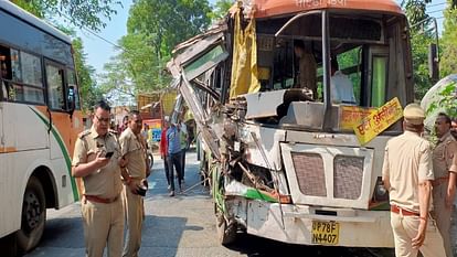 Head-on collision between roadways and canter in Etah seven people injured two in critical condition