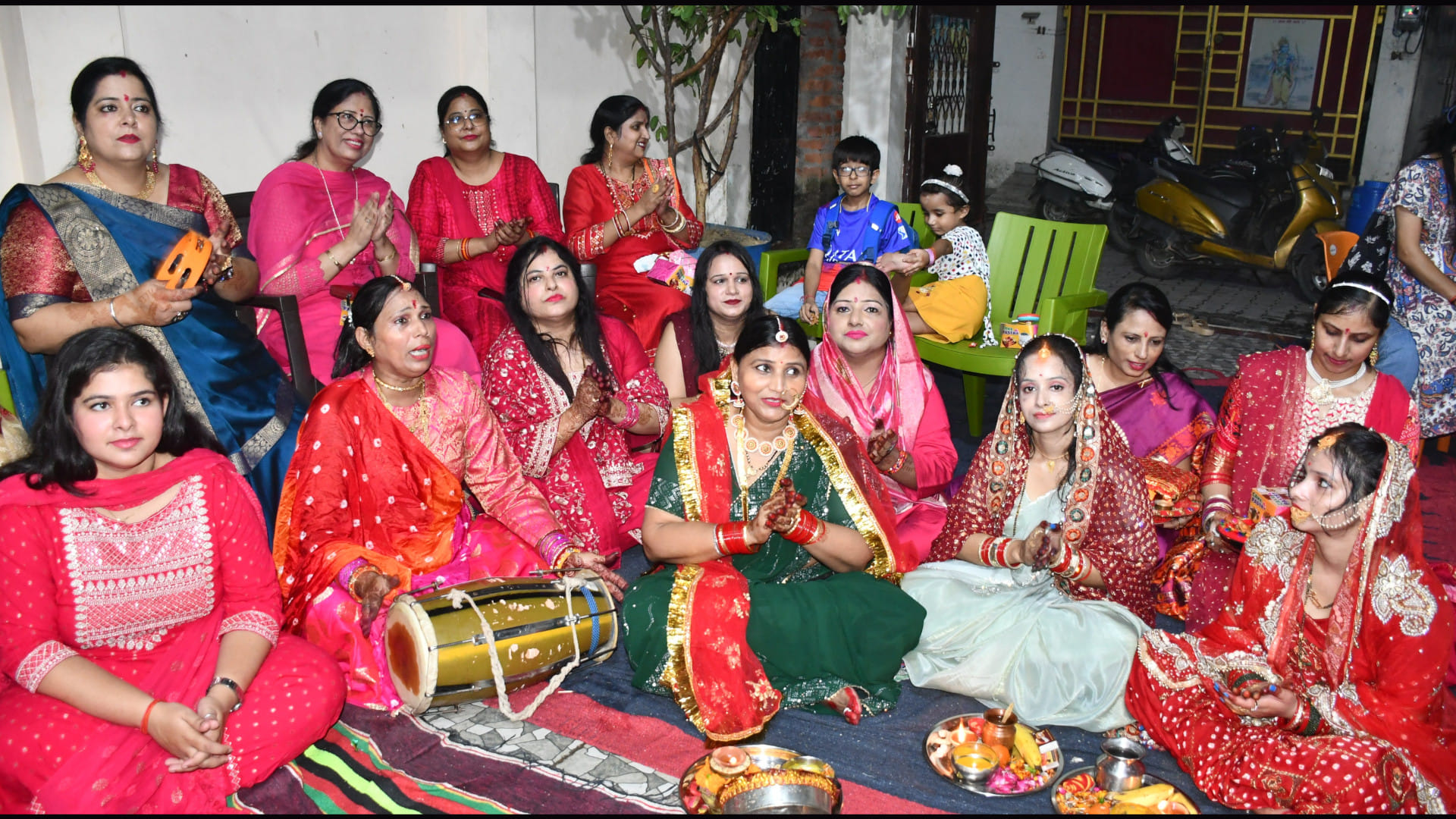 Women worshiped the moon on Karva Chauth festival in Gorakhpur, wished for the long life of their husbands.