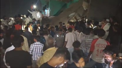 Lantern of house collapsed due to cylinder explosion many people being buried under debri in Bulandshahr