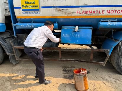 Haridwar News Two arrested for stealing petrol and diesel from Bharat Petroleum tankers