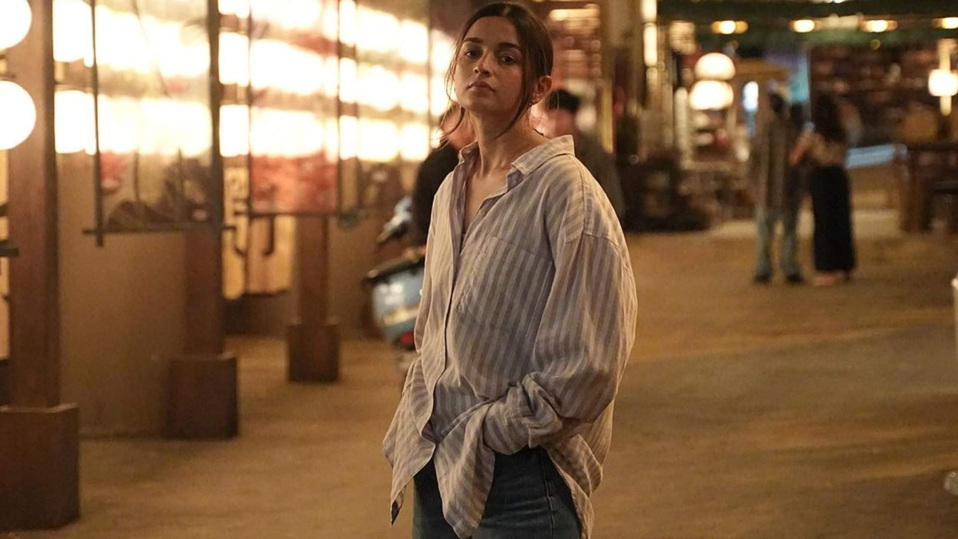 Alia Bhatt Jigra BTS Video goes viral on social media Alpha actress avoids paps after returning from Kashmir