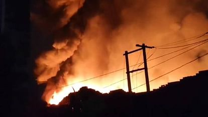 massive fire broke out in chemical warehouse in Firozabad fire brigade brought under control after four hours