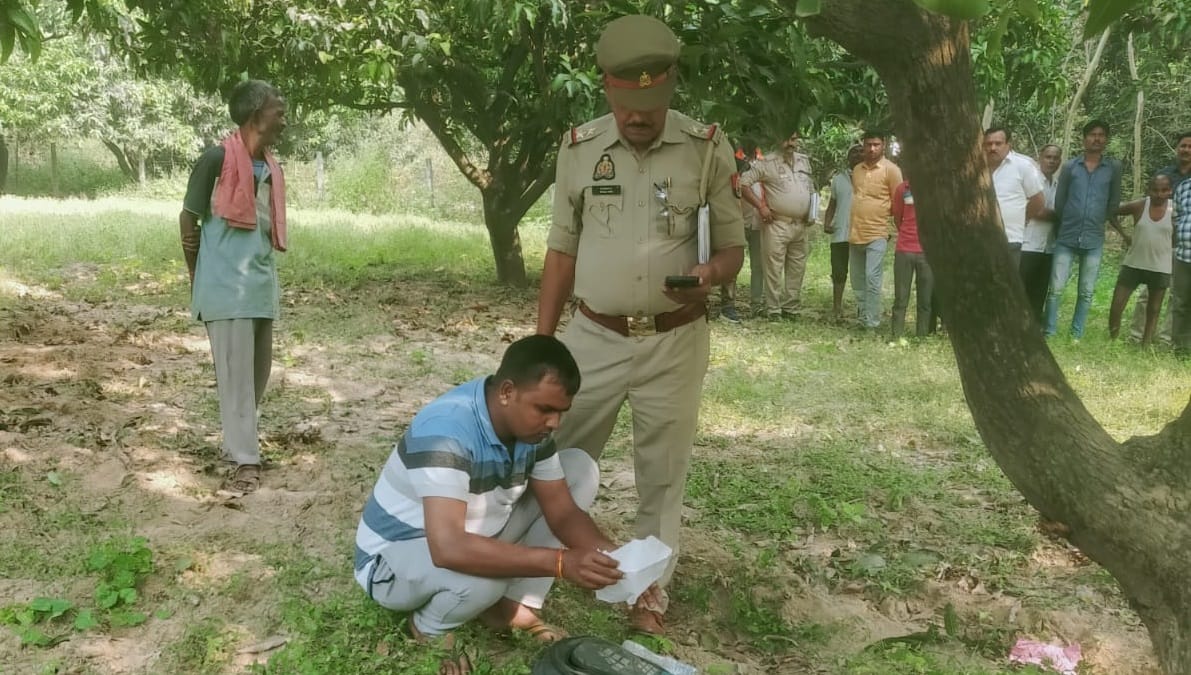 Hardoi Suicide, Bad life bad luck, student commits suicide, body found hanging from a tree in the garden