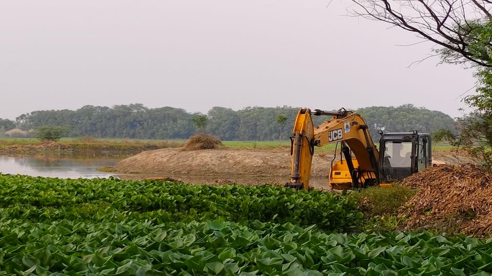 Ornithologist expressed concern over the plight of Shekha Lake