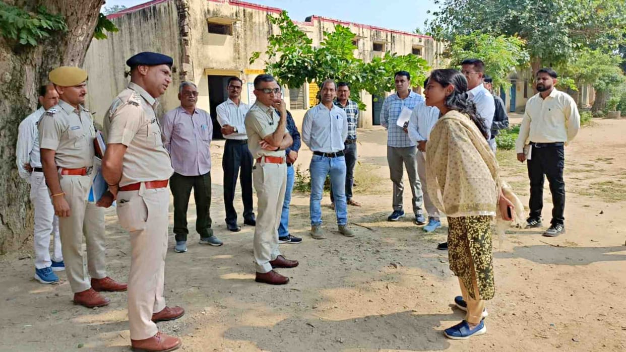 Alwar: District Collector and Superintendent of Police inspected the preparations for Ramgarh by-election
