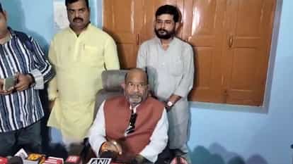 Bahraich: भाजपा विधायक ने दी सफाई, बोले- बाद में पता चला कि मुकदमे में भाजपा नगर अध्यक्ष भी शामिल है Bahraich: BJP MLA Sureshwar Singh clearifies on filing FIR on BJP leader.