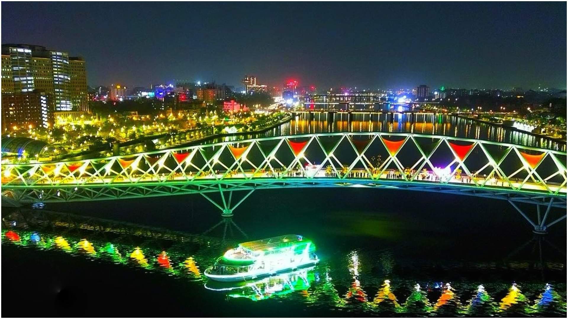 Diwali 2024 visit these places to celebrate Deepavali unique celebration in india