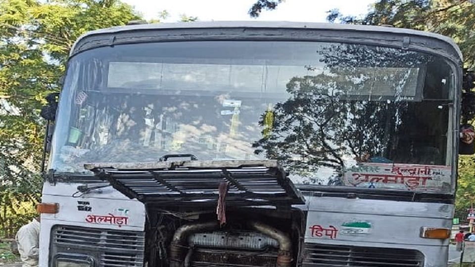 Roadways bus broke down midway on NH at almora
