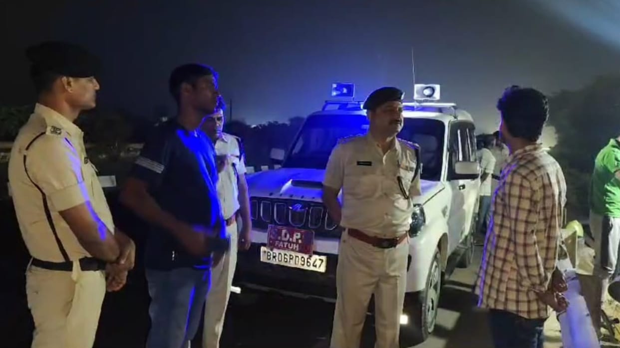 Bihar News : Bihar police investigation after criminals snatched bike and mobile from lady ITBP Sub Inspector