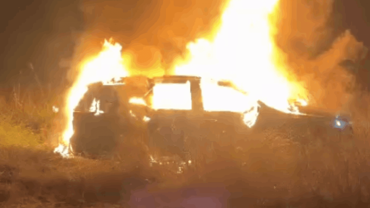 young man died tragically Fortuner car caught fire last night in Greater Noida