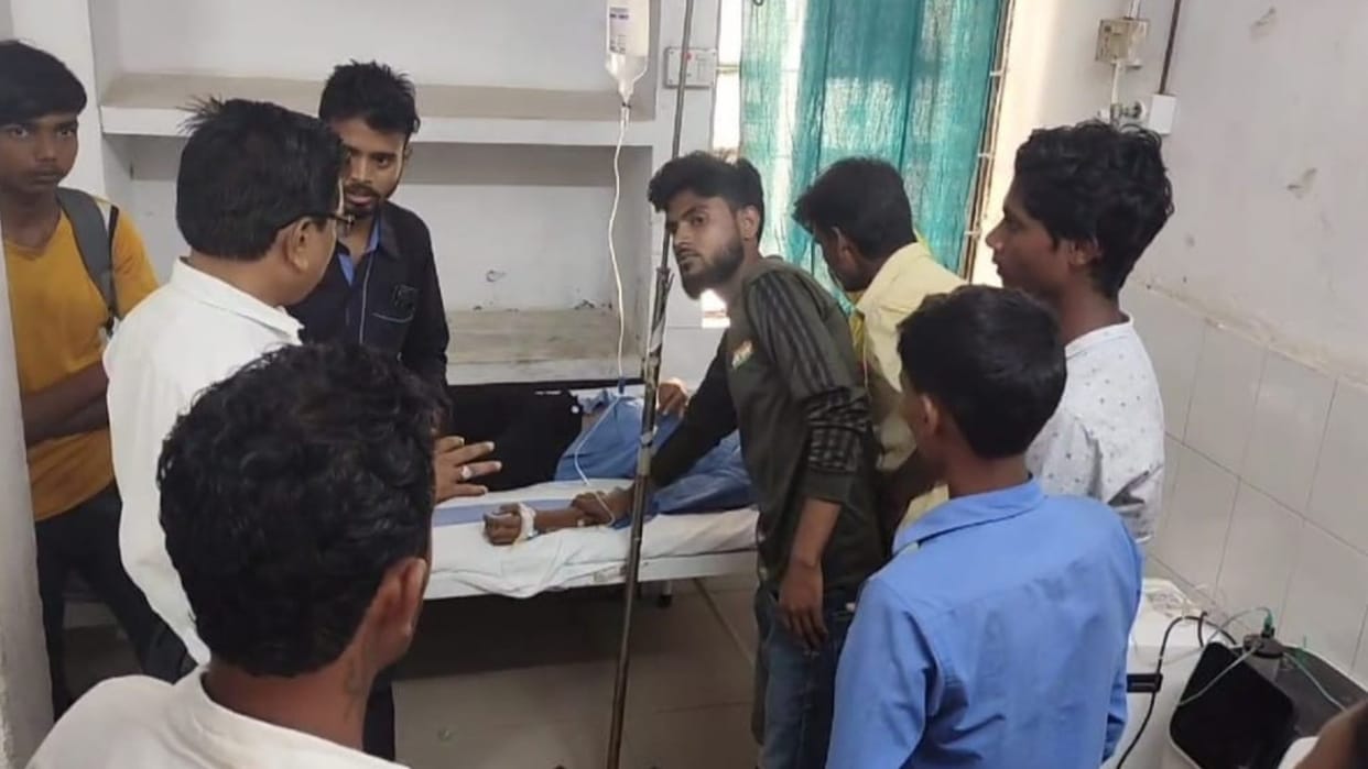 Bihar: A class 10 student was beaten up by teachers for making a video in school