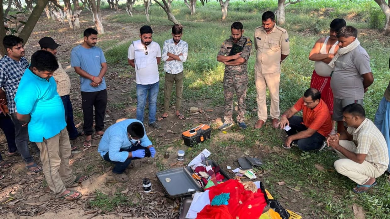 Buxar Crime: Thieves stole goods worth Rs 2 lakh in old Bhojpur