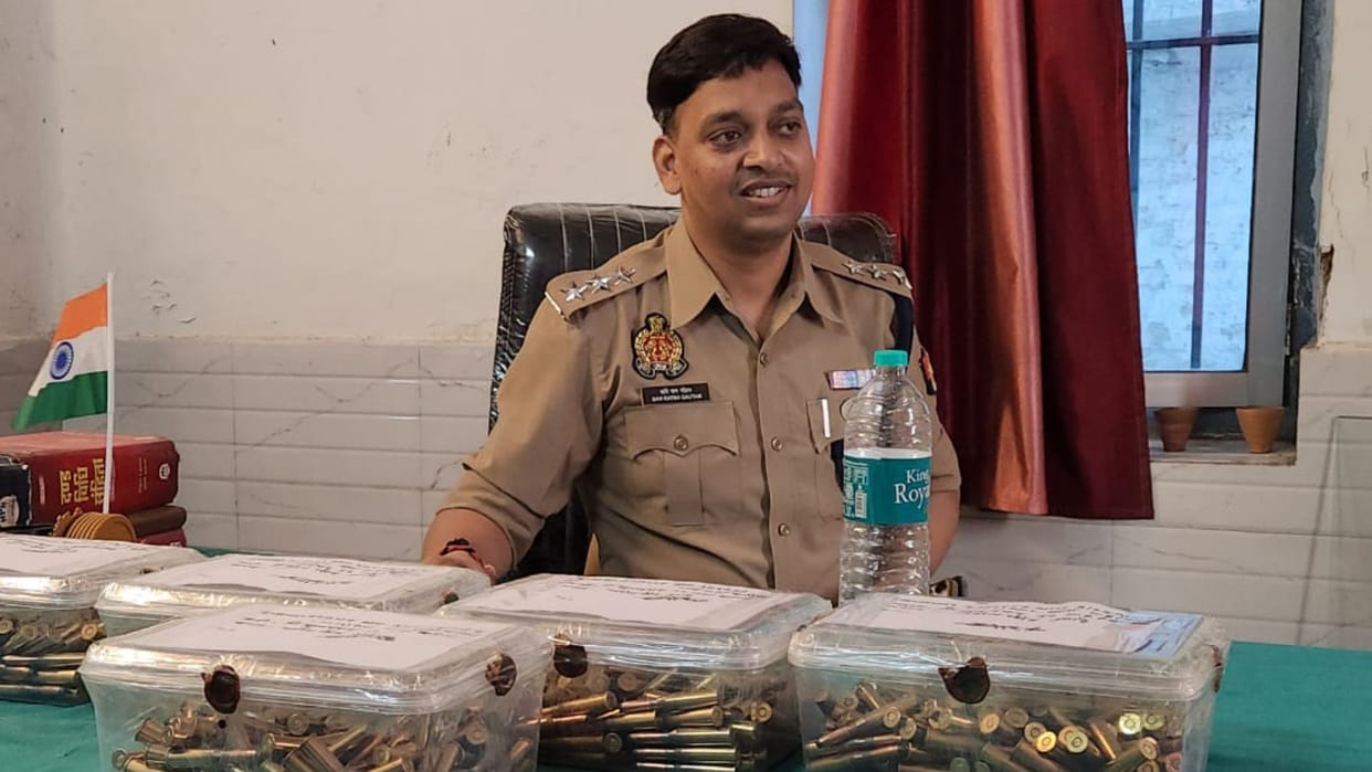 Cartridge recovered again Ballia Girl going Bihar with bag said I just to make delivery arrested