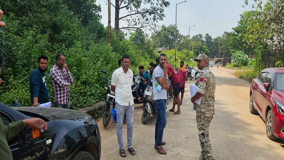 CISF relative commits suicide informs brother in law over phone that consumed poison in Jagdalpur