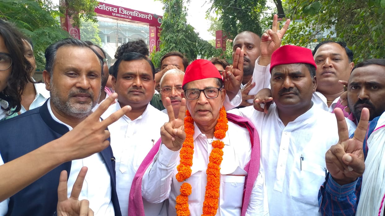 Phulpur By Election: SP candidate Mujtaba Siddiqui filed nomination, SP showed strength