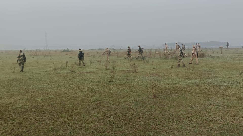 Drone movement on India Pak border in Pathankot BSF fired