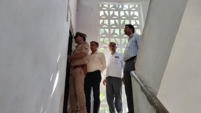 ADM law and order Surjeet Singh found dead in his room in Ayodhya.