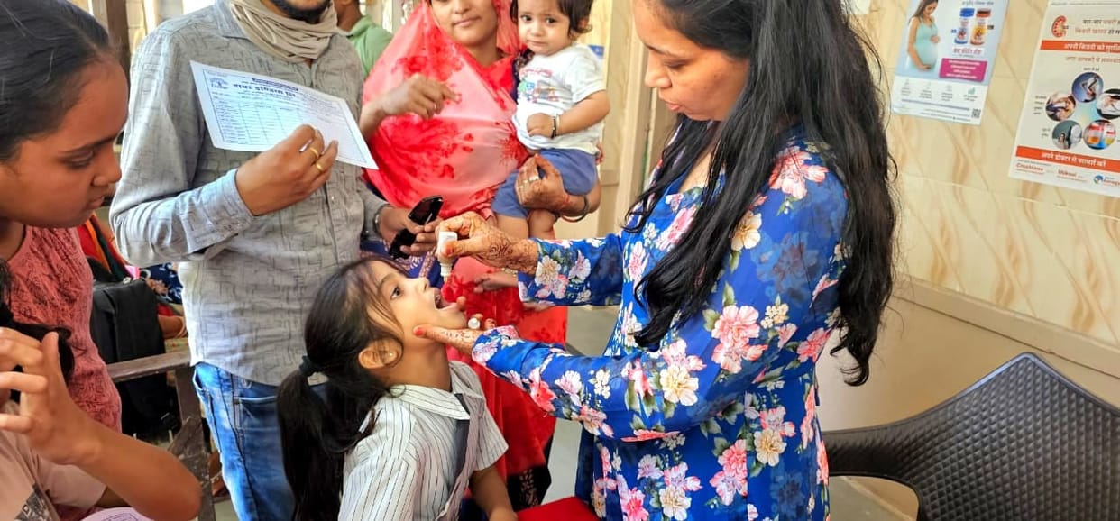 Free Ayurvedic medicine was given to more than one thousand children