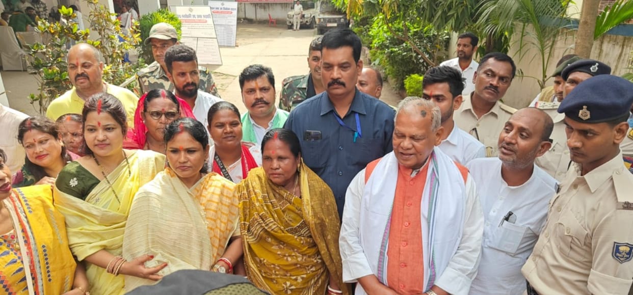 Bihar By Election: RJD candidate Vishwanath Yadav and HAM candidate Deepa Manjhi reacted after nomination.