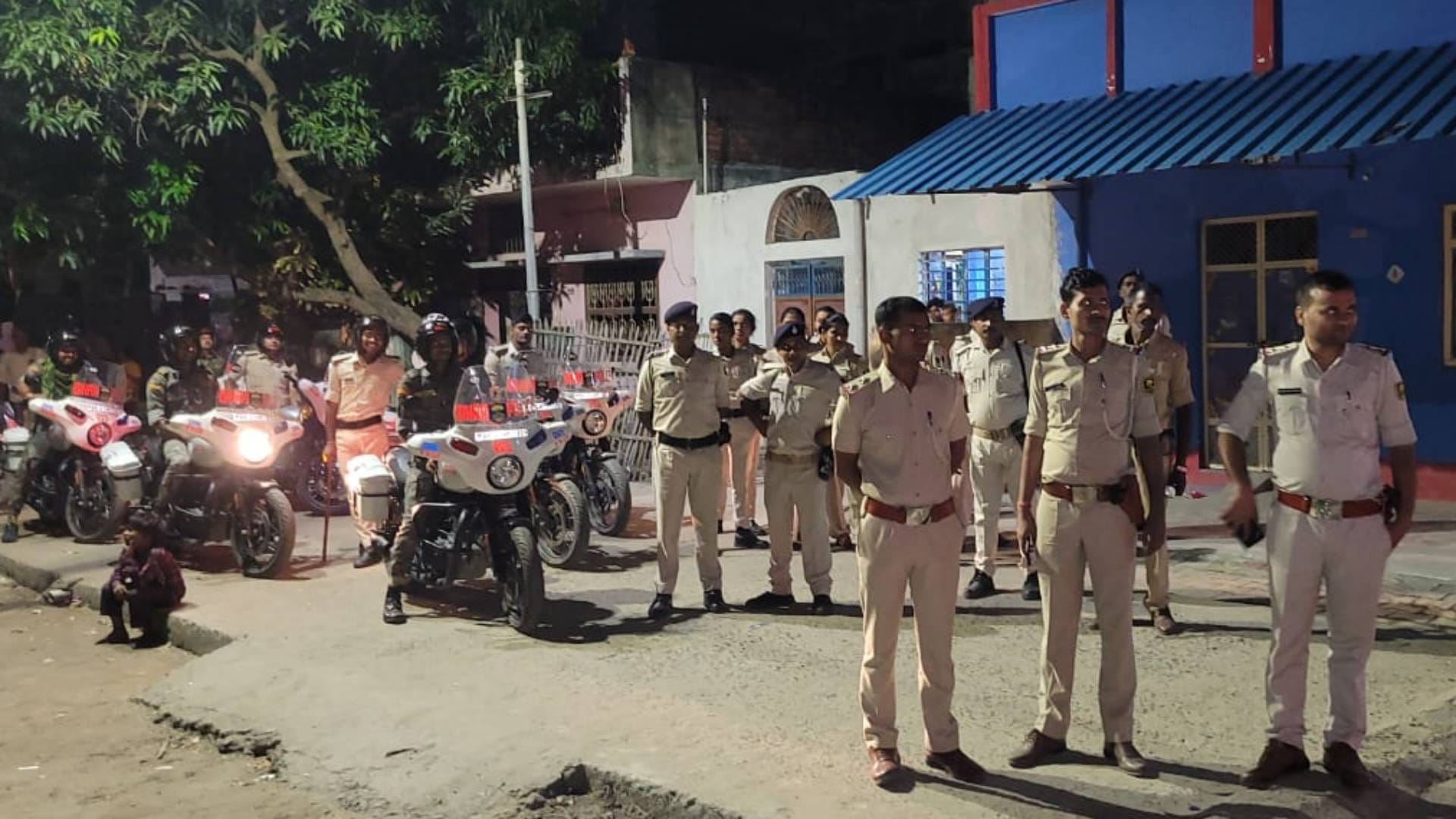 Bihar News Police raid in sensitive areas of Purnia created stir two people arrested