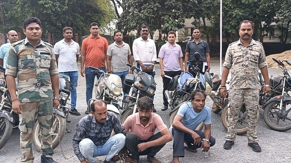 Police arrested three accused of bike theft gang in Raigarh