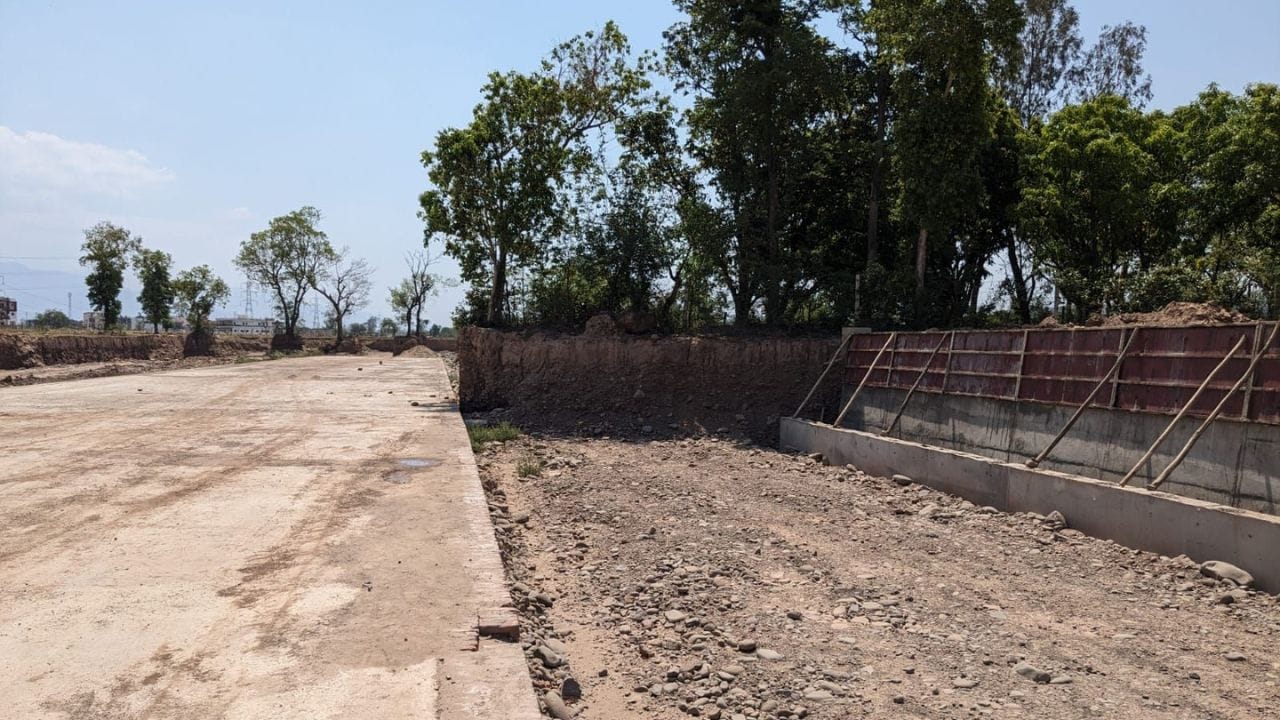 Himachal News 90 percent of land owners have been given compensation in Chandigarh-Baddi railway line