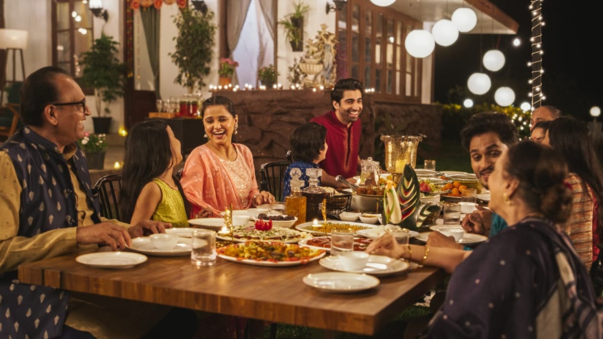 Diwali 2024 Special Snacks list easy snacks to make at home in hindi