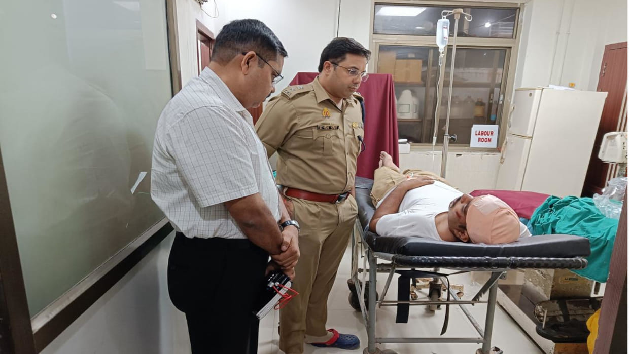Attack on police team that went to arrest molestation accused in Gorakhpur