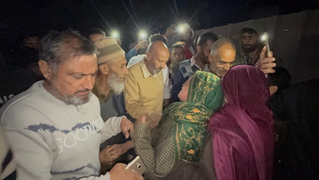 Jammu Kashmir: Engineer Rashid provided financial assistance to Kupwara fire victims, sought relief package fr