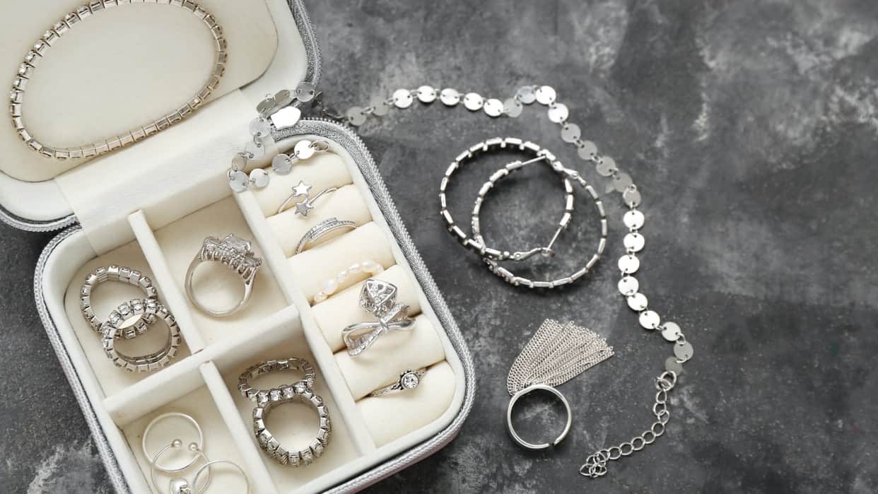 trendy Jewellery According to outfit Neckline know the details