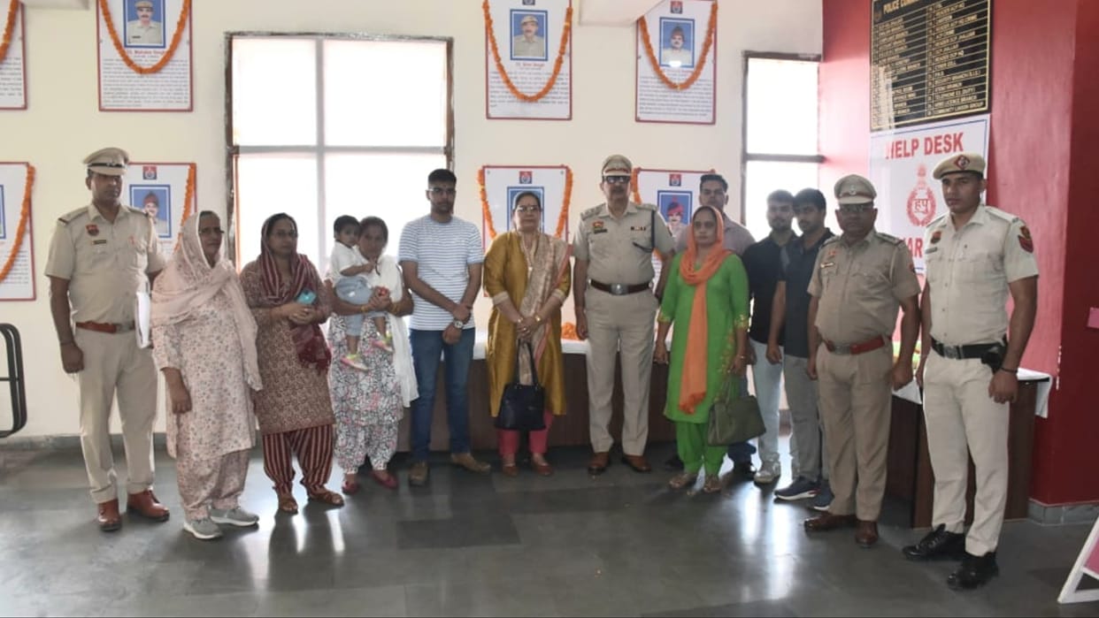 Jhajjar: Tribute paid to immortal martyrs in Police Flag Day program