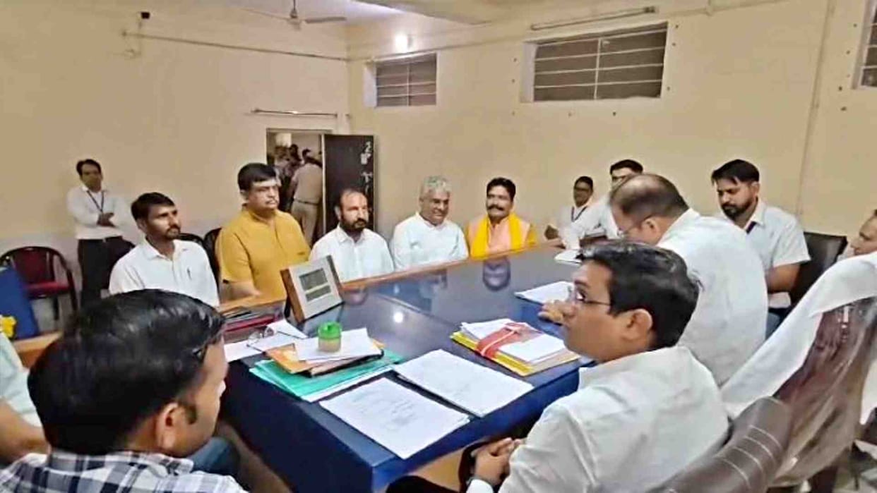 Rajasthan By-Election: BJP and Congress candidates filed nominations for Ramgarh by-election