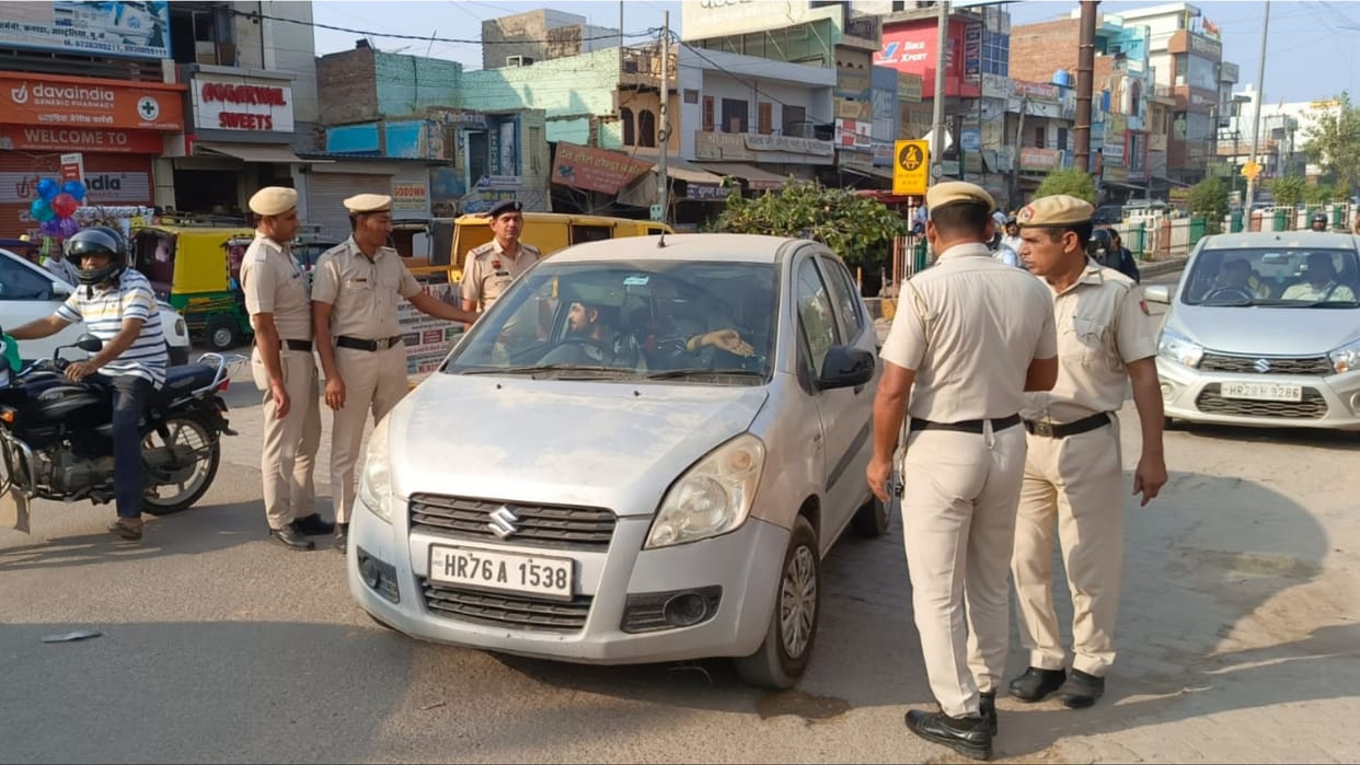Security arrangements in Charkhi Dadri... Blockade at 5 places in the city, 49 police vehicles patrolling