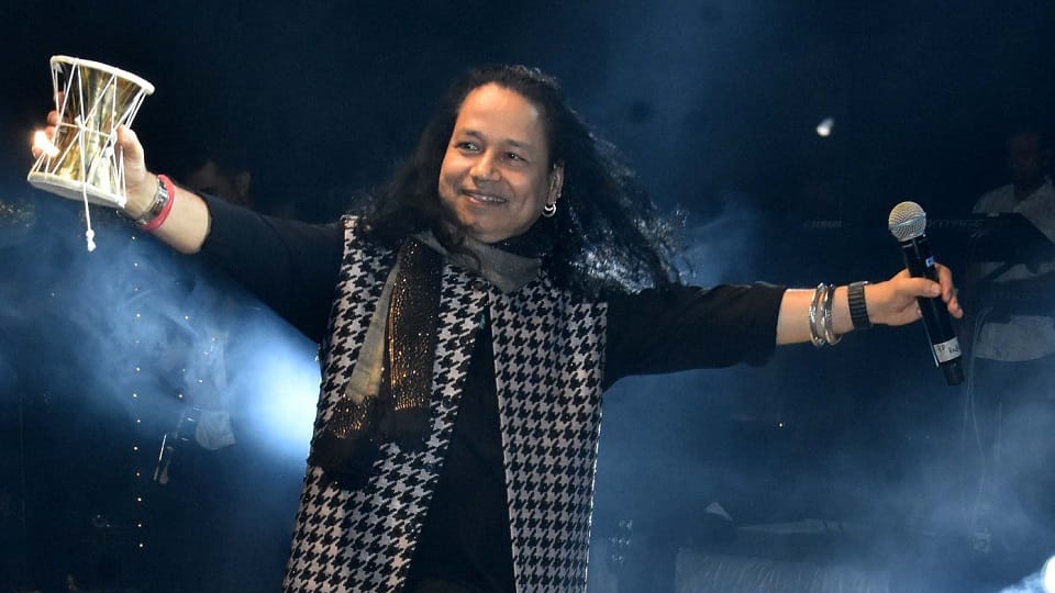 Magic of Kailash Kher Night in Aligarh