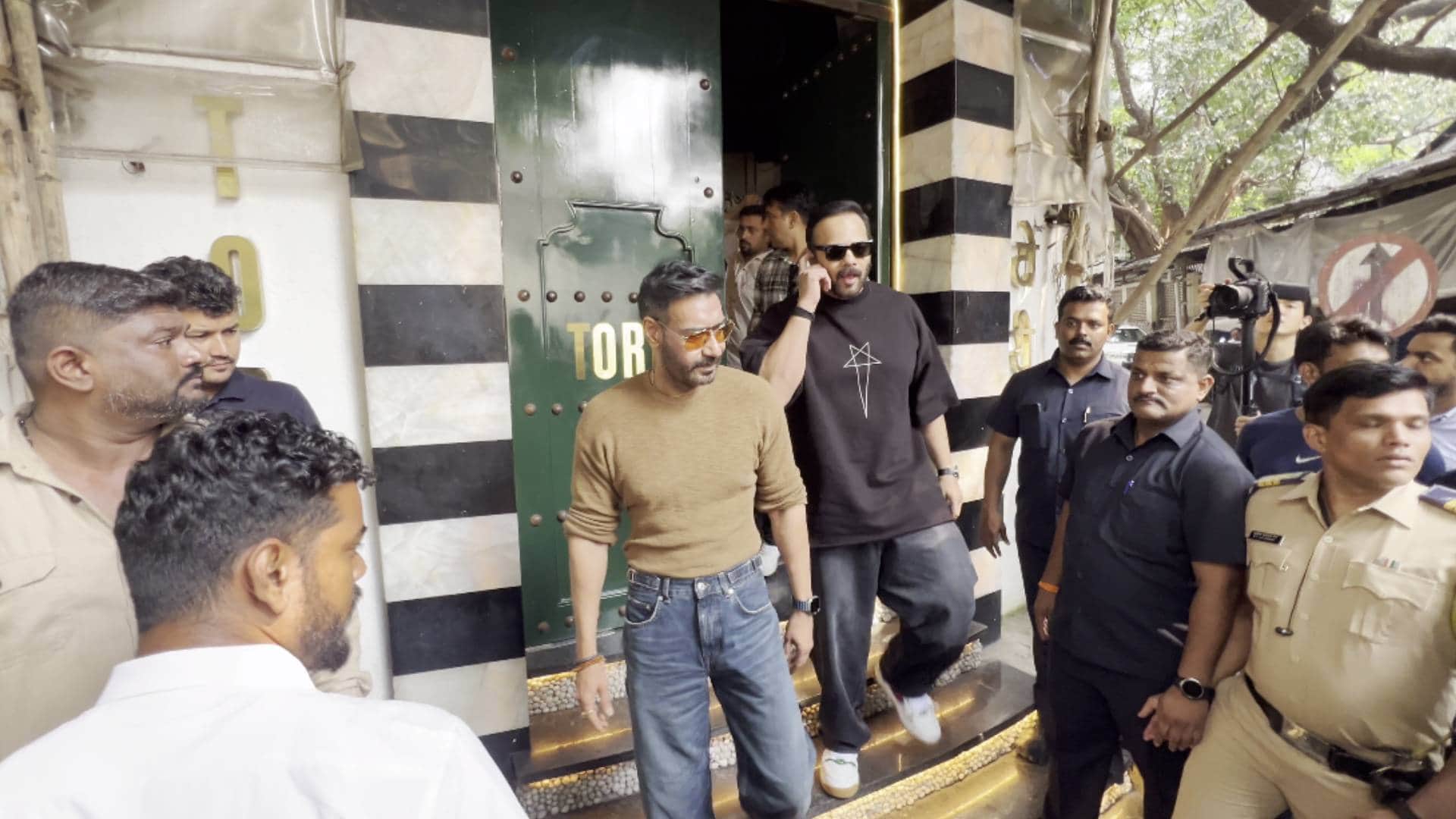 Singham Again team promoting film ajay devgn tiger shroff akshay kumar rohit shetty arjun kapoor met for lunch