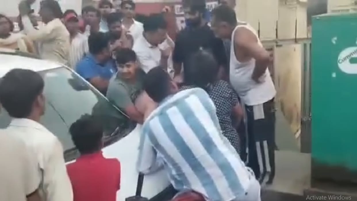 Attack on CIA team that arrived to arrest accused in Faridabad