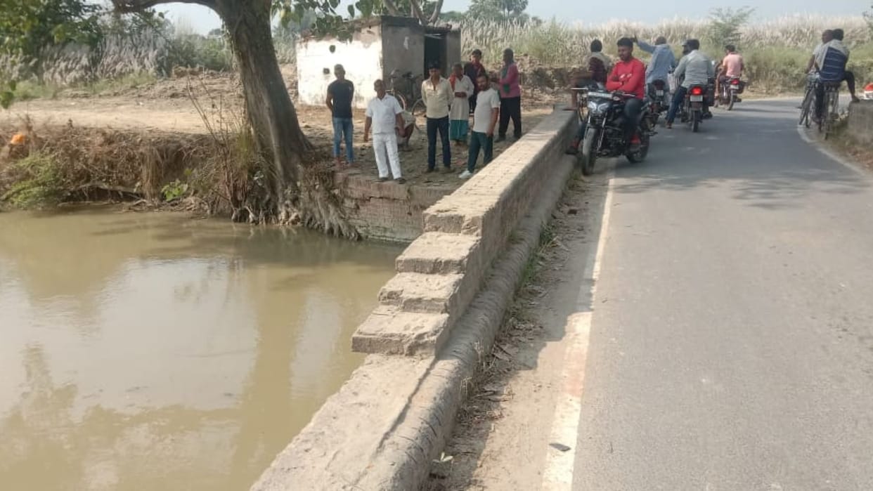 Canal of death in Turtipar, scooty went out of control near Kamarouli gate