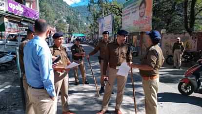 Uttarkashi mosque uproar Public anger over mosque markets closed in police put up barriers to stop the rally