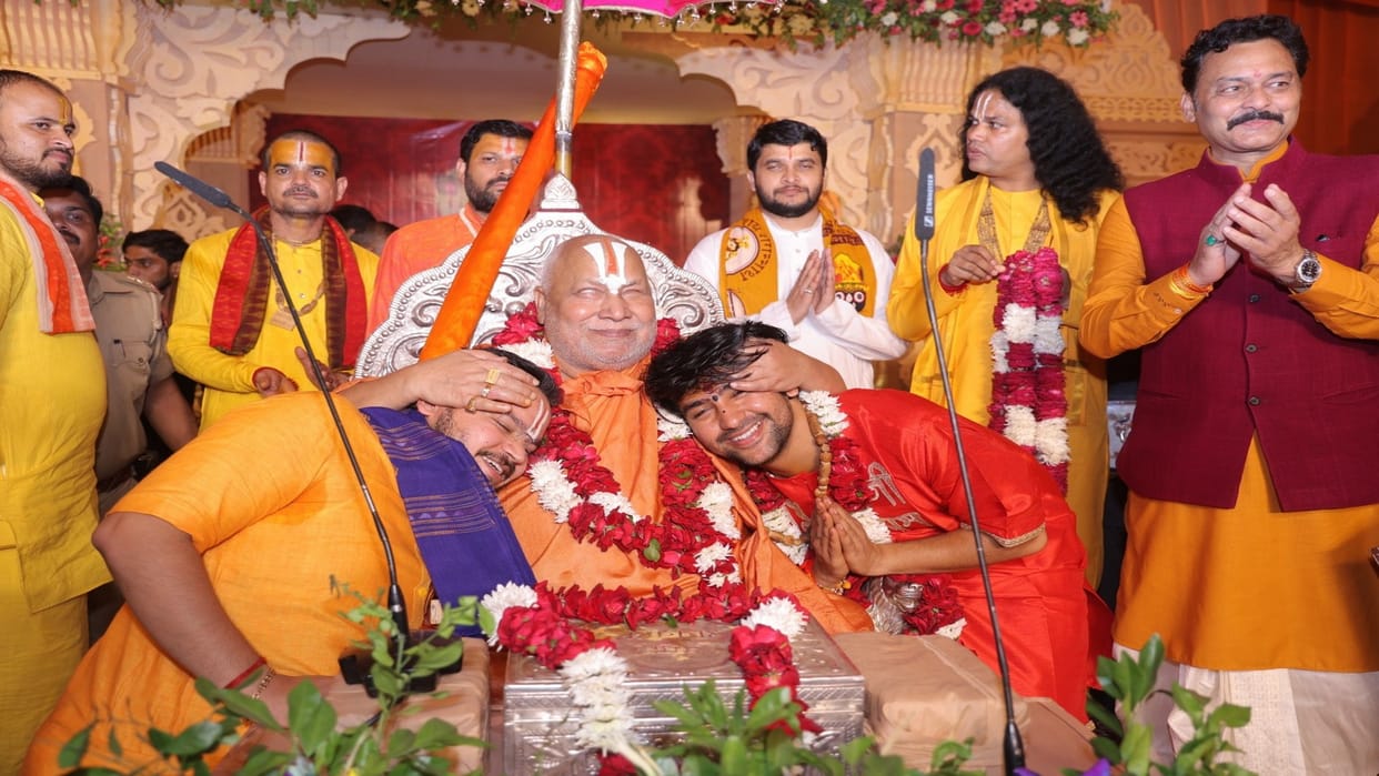 Dhirendra Shastri said: We need to be united for Sanatan, reiterated the resolve of Hindu Rashtra