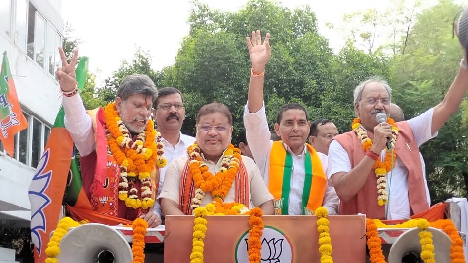 BJP candidate Sunil Soni filed his nomination bigwigs attended rally before nomination in Raipur
