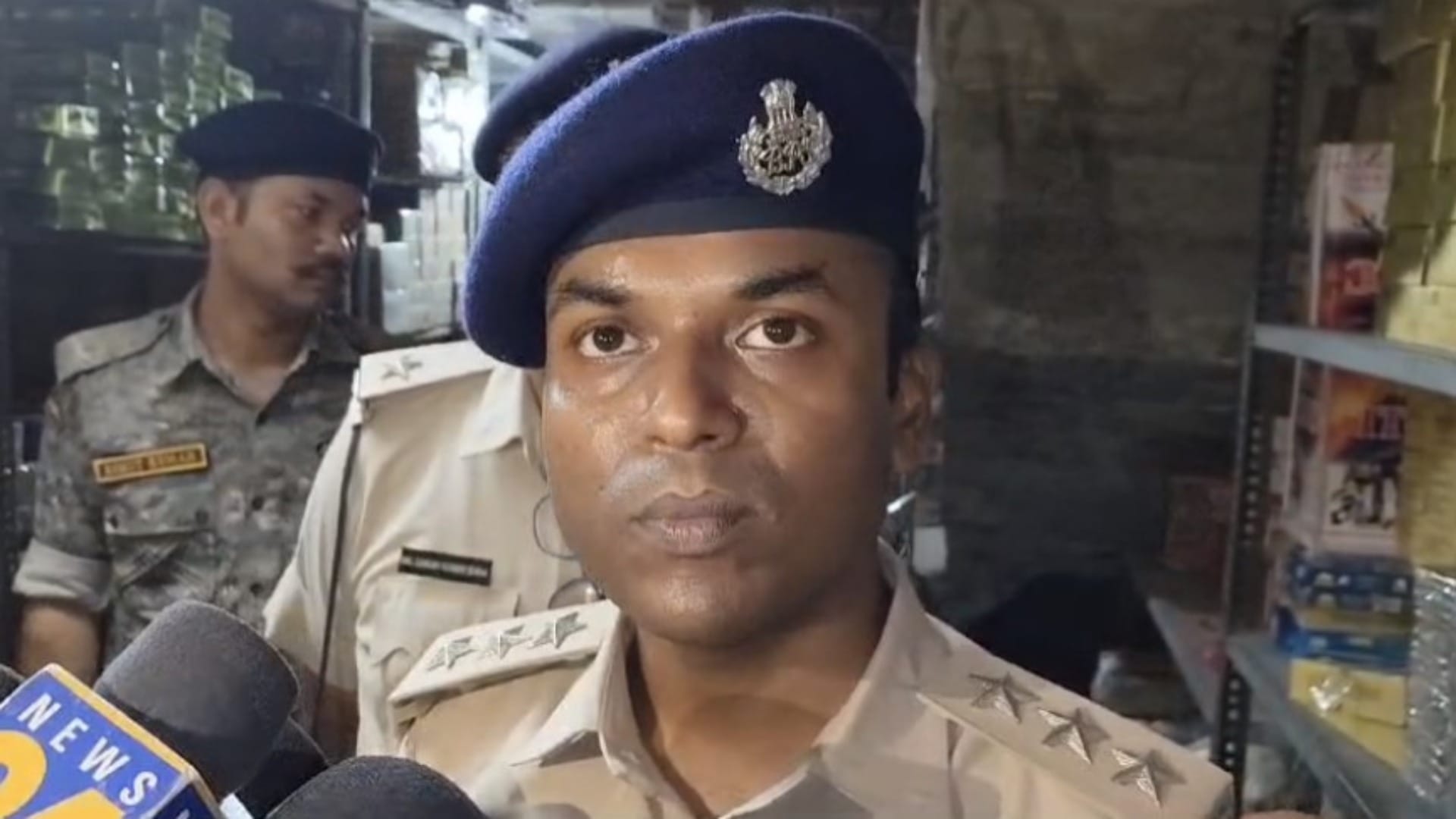 Bihar News: Raid on illegal firecrackers in Buxar, more than 100 tonnes of firecrackers seized