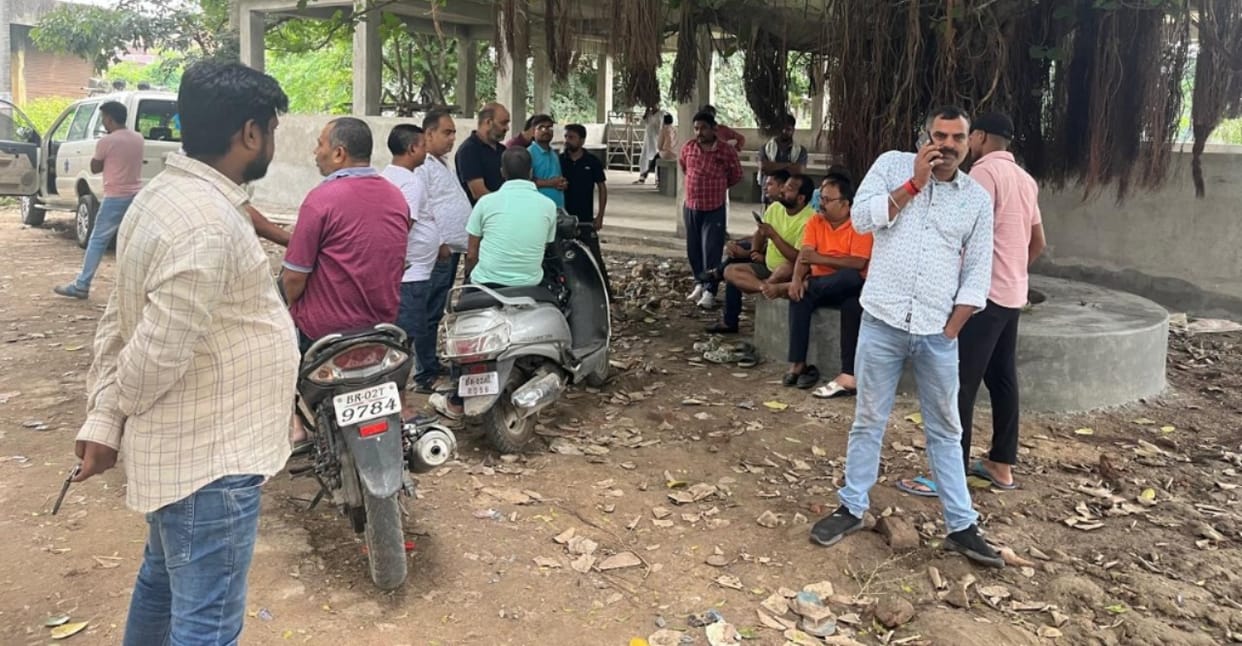 Bihar News: Murder in broad daylight in Gaya, 57 year old man shot by neighbor; Bihar Police Investigation