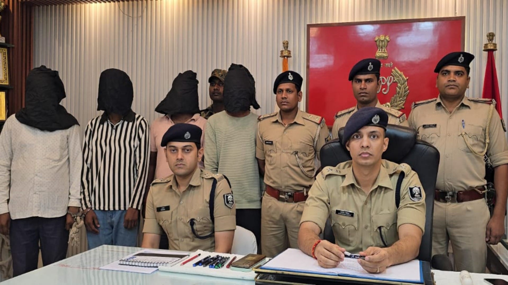 Gopalganj: Case of shooting fertilizer-seed shopkeeper and beating criminal to death revealed, 4 arrested