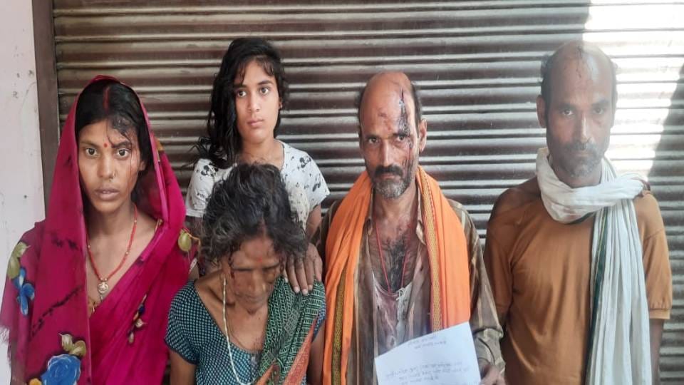 accused beat five people with sticks and injured them In dispute over water flowing out of drain in Raebareli