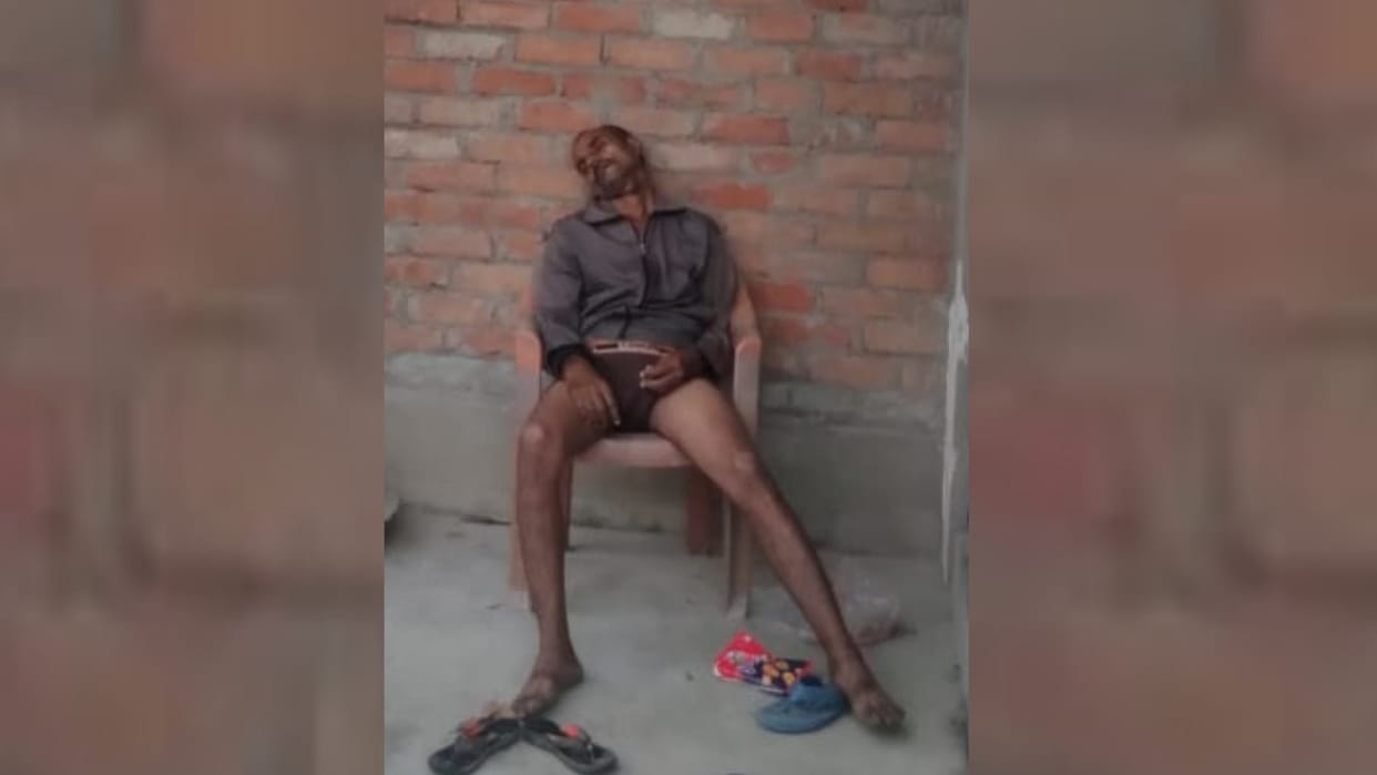 PWD employee found dead in doubtful condition in Mohanlalganj.
