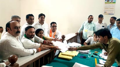 Meerapur by-election: RLD candidate former MLA Mithlesh Pal filed nomination, will contest against Sumbul Rana