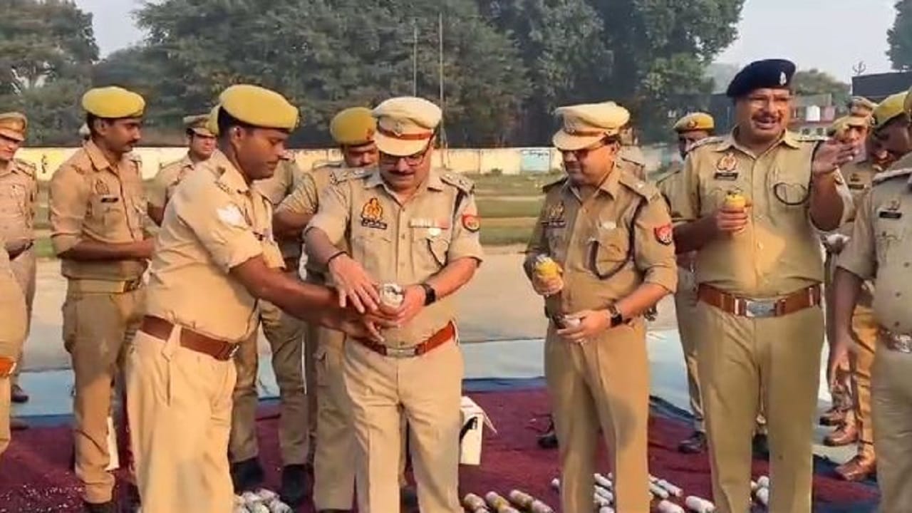 Police conducted mock drill in police line budaun